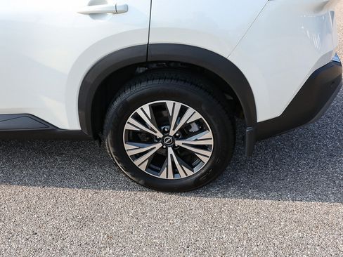 Used 2023 Nissan Rogue SL w/ SL Premium Package AWD/4WD image 4