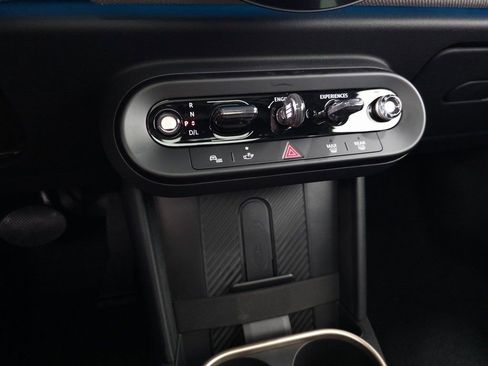 Used 2025 MINI Cooper S FWD image 30