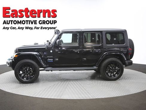 Used 2022 Jeep Wrangler Unlimited Sahara w/ Cold Weather Group image 63