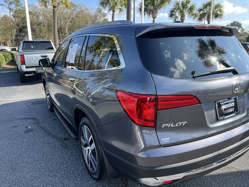 Used 2017 Honda Pilot Elite image 8
