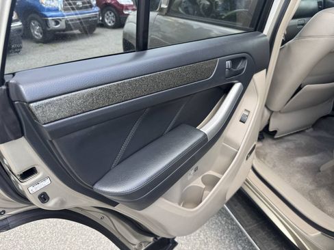 Used 2003 Toyota 4Runner Limited w/ Preferred Accessory Pkg AWD/4WD image 18