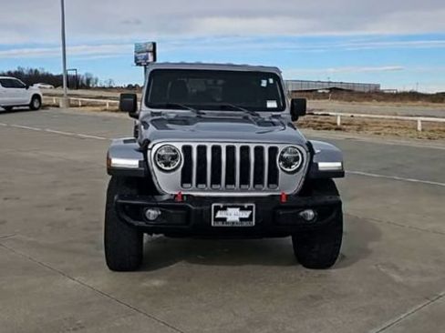 Used 2018 Jeep Wrangler Unlimited Rubicon w/ Dual Top Group AWD/4WD image 3
