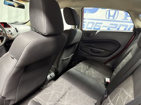 Used 2011 Ford Fiesta SE w/ Super Fuel Economy Pkg image 13