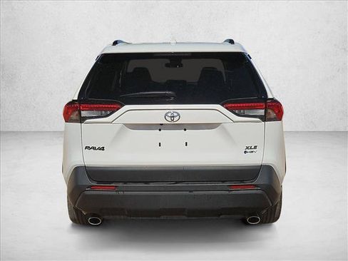 Used 2025 Toyota RAV4 XLE AWD/4WD image 7