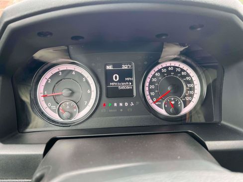 Used 2024 RAM 1500 Warlock AWD/4WD image 21