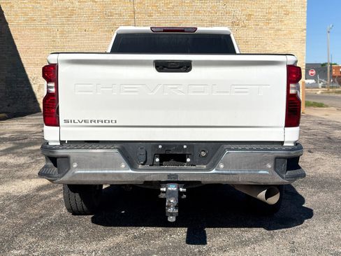 Used 2023 Chevrolet Silverado 2500 W/T w/ Gooseneck/5TH Wheel Package AWD/4WD image 6