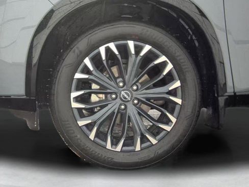 Used 2026 Nissan Rogue Platinum w/ Platinum Premium Package AWD/4WD image 5
