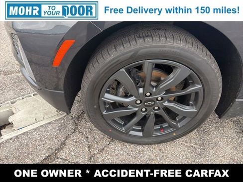 Used 2022 Chevrolet Equinox RS w/ RS Leather Package image 9