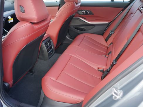 New 2026 BMW 330i Sedan w/ M Sport Package image 19