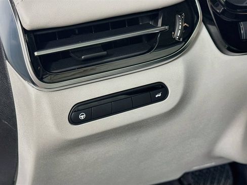 Certified 2027 INFINITI QX60 Luxe w/ Family Package FWD image 13