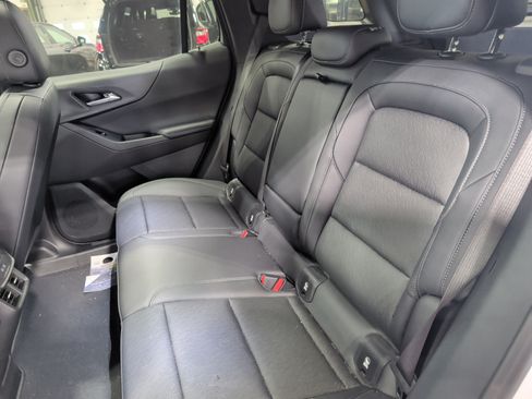Used 2025 Chevrolet Equinox LT w/ Convenience Package II AWD/4WD image 8