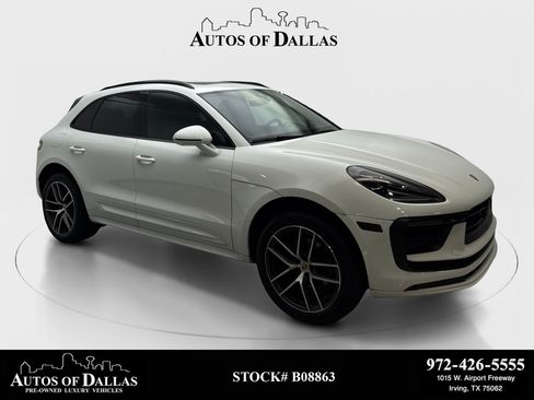 Used 2024 Porsche Macan AWD/4WD image 1
