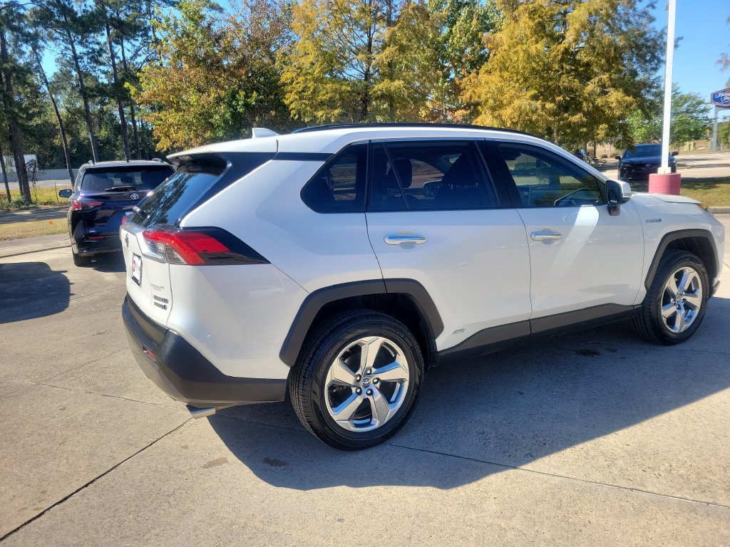 Used 2019 Toyota RAV4 Limited w/ Carpet Mat Package AWD/4WD image 8
