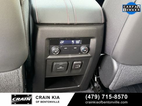 Used 2023 Chevrolet Traverse RS image 27