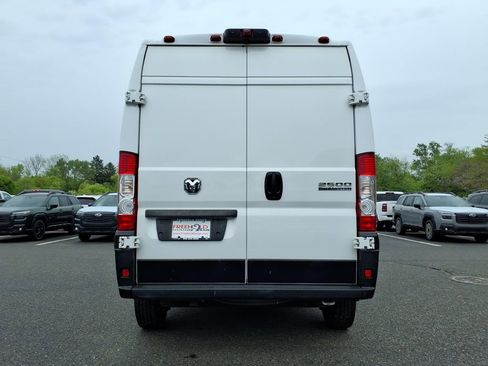 Used 2025 RAM ProMaster 2500 w/ Convenience Group FWD image 19