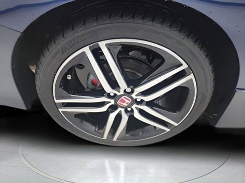 Used 2016 Honda Accord Sport image 9