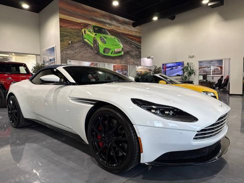 Used 2019 Aston Martin DB11 Tech Pkg $236K MSRP image 42