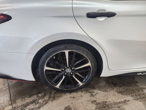 Used 2018 Toyota Camry XSE w/ Driver Assist Package image 42