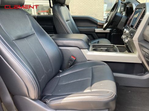 Used 2022 Ford F250 Lariat w/ Black Appearance Pkg image 37