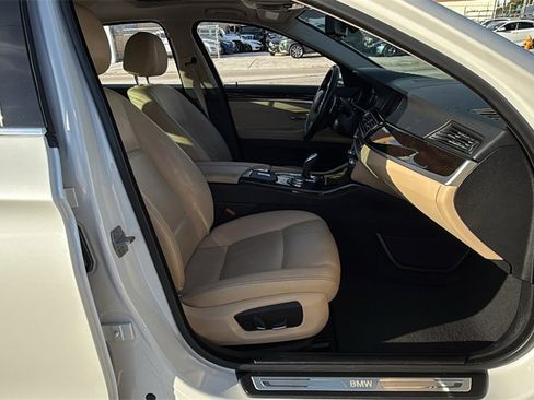 Used 2016 BMW 528i Sedan image 33