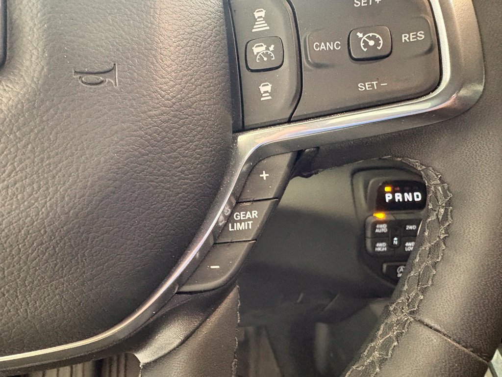 Used 2025 RAM 1500 Laramie AWD/4WD image 7