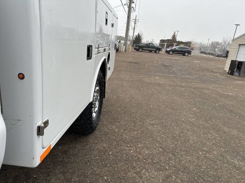 Used 2010 Ford F350 XL image 20