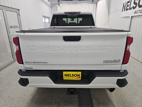 Used 2021 Chevrolet Silverado 3500 High Country w/ Technology Package image 7