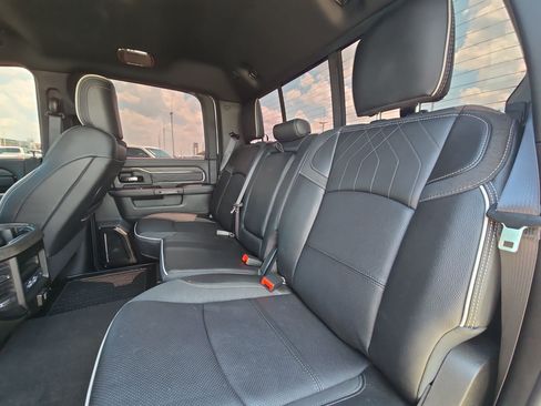 Used 2025 RAM 2500 Limited AWD/4WD image 28