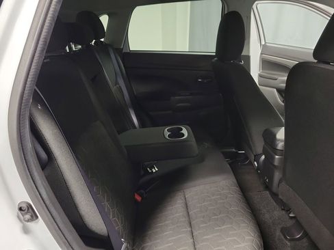 Used 2025 Mitsubishi Outlander Sport LE AWD/4WD image 21