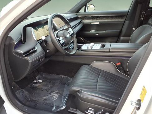 Used 2024 Genesis G90 3.5T image 11