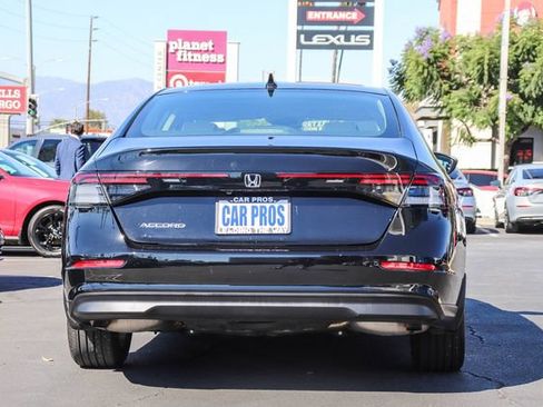 Used 2023 Honda Accord EX image 11