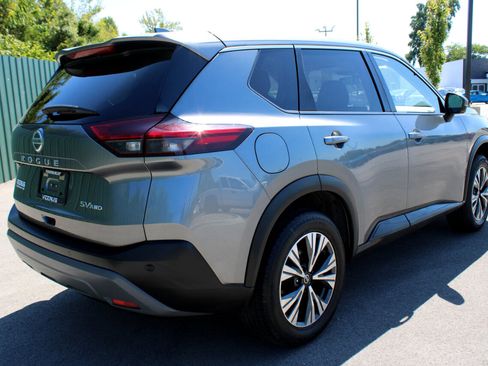 Used 2021 Nissan Rogue SV image 6