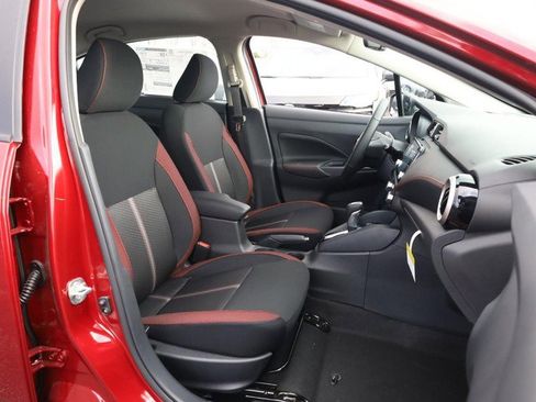 New 2025 Nissan Versa SR w/ Trunk Package image 23