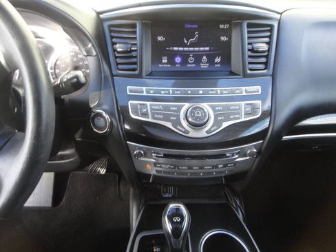 Used 2019 INFINITI QX60 Luxe w/ Essential Package image 9