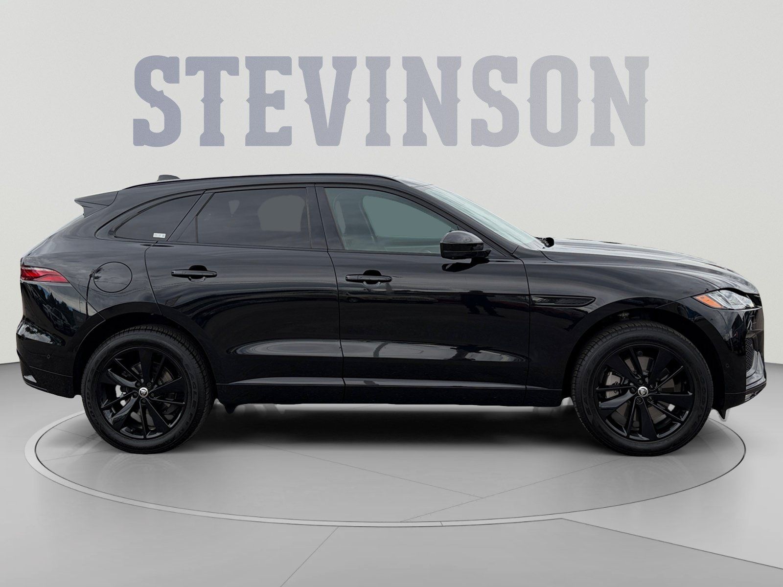 Used 2026 Jaguar F-PACE R-Dynamic S AWD/4WD image 6