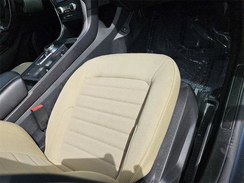 Certified 2024 Ford Edge SE image 34