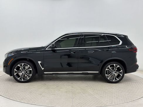 Certified 2025 BMW X5 xDrive40i AWD/4WD image 2
