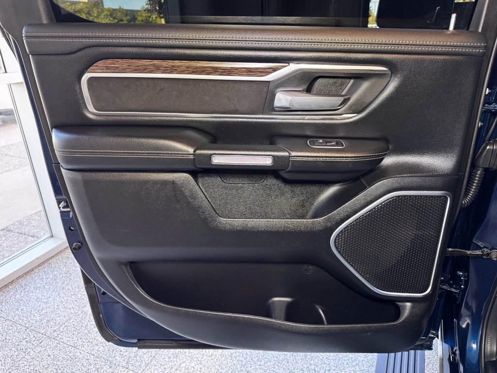 Used 2020 RAM 1500 Laramie AWD/4WD image 39