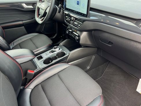 Used 2025 Ford Escape ST-Line w/ Tech Pack #1 image 16