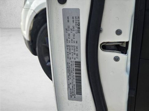 Used 2019 Dodge Journey Crossroad FWD image 15