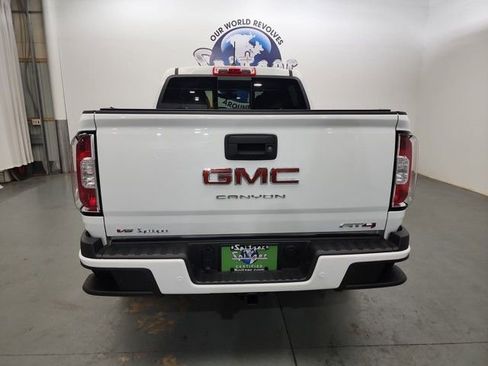 Used 2022 GMC Canyon AT4 w/ Trailering Package image 8