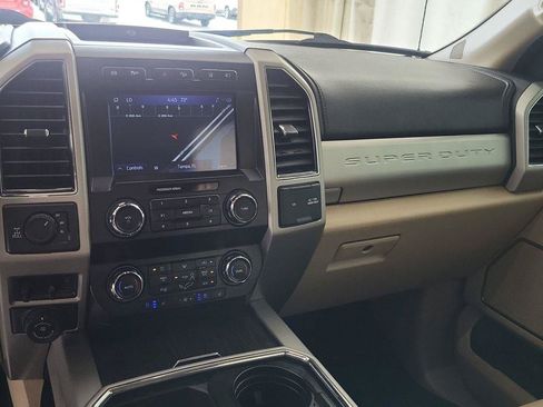 Used 2021 Ford F250 Lariat w/ Chrome Package AWD/4WD image 19
