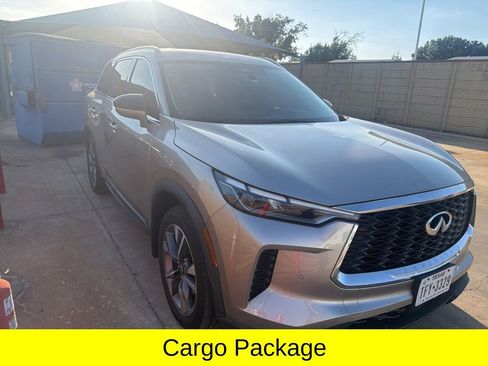 Used 2023 INFINITI QX60 Luxe w/ Cargo Package FWD image 3