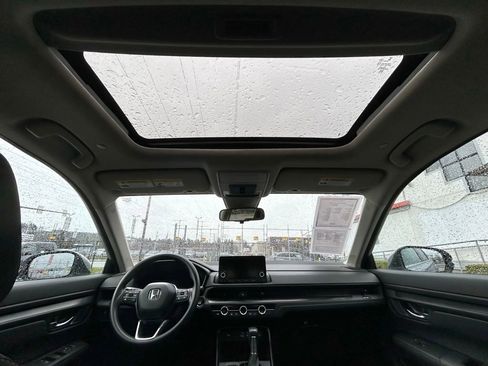 Used 2024 Honda CR-V EX image 18