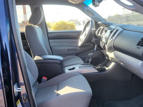 Used 2013 Toyota Tacoma PreRunner w/ SR5 Pkg RWD image 17