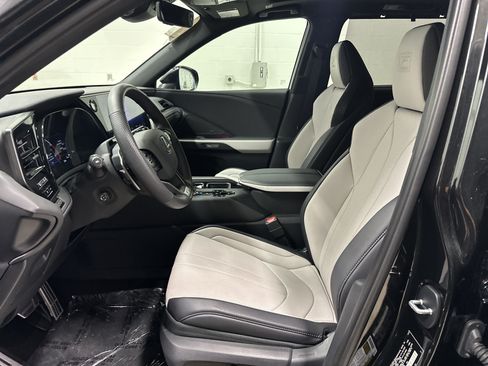 Certified 2026 Lexus TX 350 AWD w/ Technology Package image 19