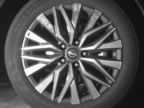 Used 2025 Nissan Altima 2.5 SV FWD image 16