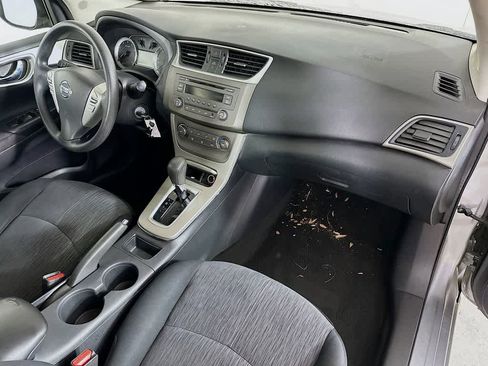 Used 2014 Nissan Sentra SV image 29