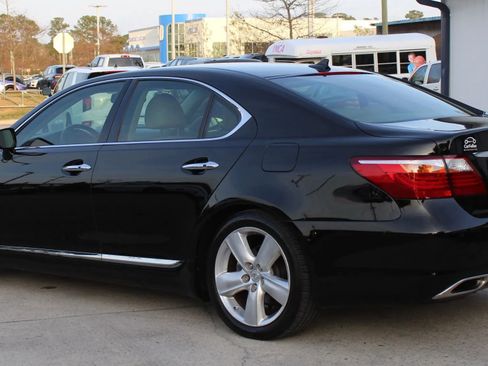 Used 2011 Lexus LS 460 w/ Luxury Value Edition image 3