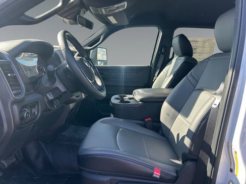 New 2025 RAM 3500 Tradesman w/ Chrome Appearance Group image 9